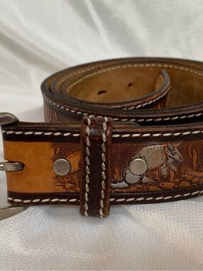 Vintage Circle leather tooled belt Sz 44,  armadillos Alamo cowboy hat whiskey